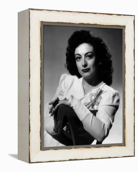 JOAN CRAWFORD dans les annees 40 JOAN CRAWFORD in the 40's (b/w photo)-null-Framed Stretched Canvas