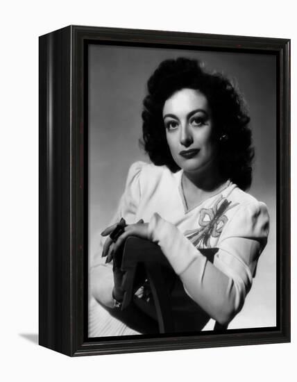 JOAN CRAWFORD dans les annees 40 JOAN CRAWFORD in the 40's (b/w photo)-null-Framed Stretched Canvas