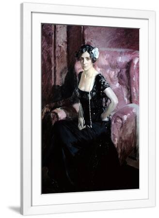 clotilde in evening dress Joaquín Sorolla/ Clotilde in evening dress, 1910. Painting. Madrid, Museo  Sorolla