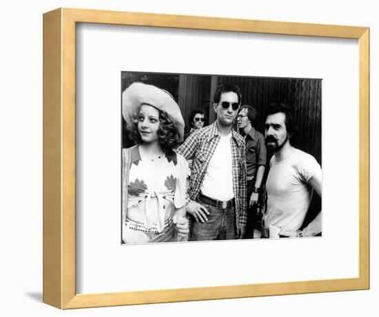 Jodie Foster; Martin Scorsese; Robert De Niro. "Taxi Driver" [1976], Directed by Martin Scorsese.-null-Framed Photographic Print