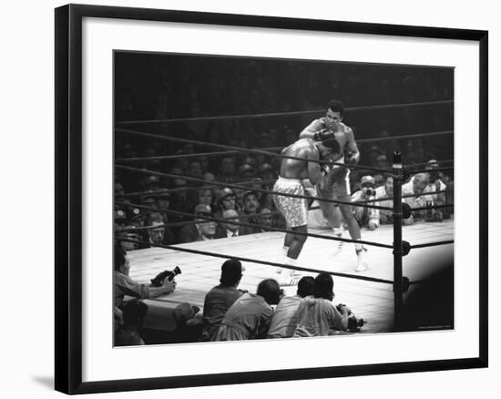 Joe Frazier Vs. Mohammed Ali at Madison Square Garden-John Shearer-Framed Premium Photographic Print