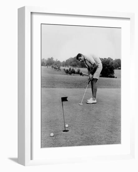 Joe Namath Playing Golf at the University of Alabama in Tuscaloosa, 1966-null-Framed Photo