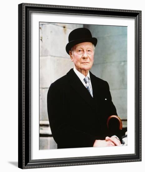 John Gielgud, Arthur (1981)-null-Framed Photo