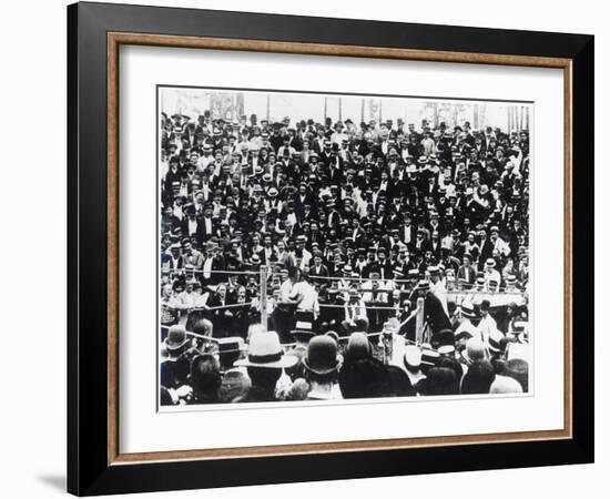 John L. Sullivan V. Jake Kilrain at Richburg, Mississippi on 18th July, 1889-American Photographer-Framed Giclee Print