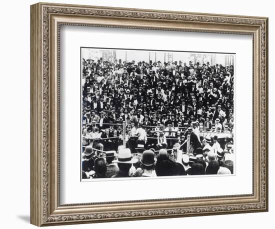 John L. Sullivan V. Jake Kilrain at Richburg, Mississippi on 18th July, 1889-American Photographer-Framed Giclee Print