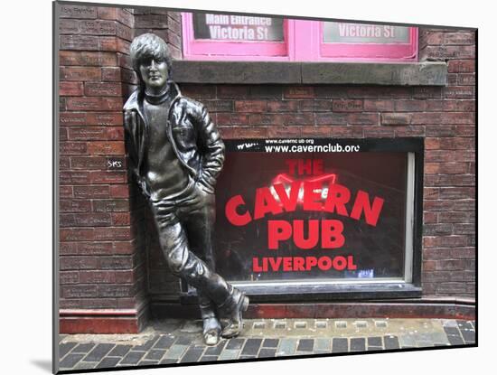 John Lennon Sculpture, Mathew Street, Liverpool, Merseyside, England, United Kingdom, Europe-Wendy Connett-Mounted Photographic Print