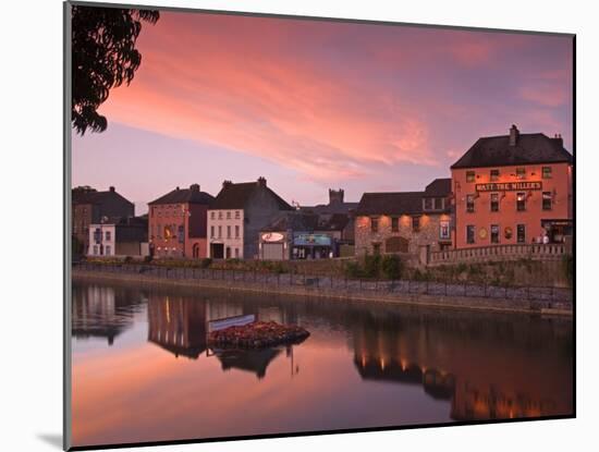 John's Quay and River Nore, Kilkenny City, County Kilkenny, Leinster, Republic of Ireland, Europe-Richard Cummins-Mounted Photographic Print