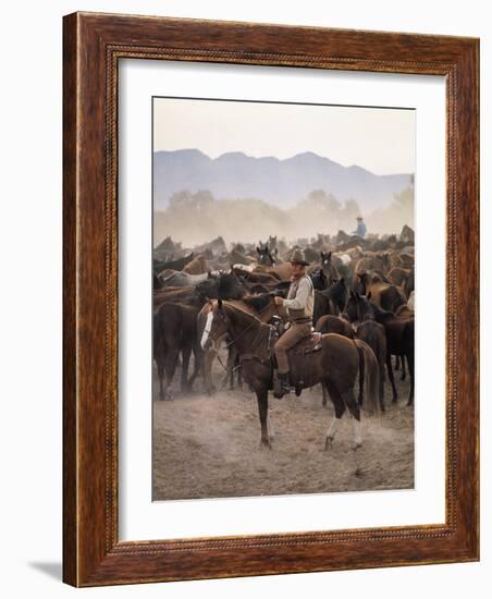 John Wayne Filming "The Undefeated"-John Dominis-Framed Premium Photographic Print