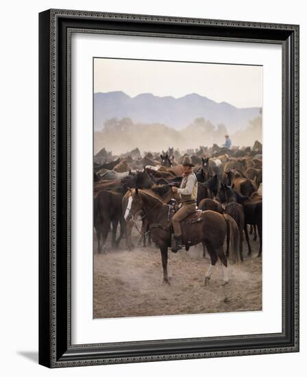 John Wayne Filming "The Undefeated"-John Dominis-Framed Premium Photographic Print