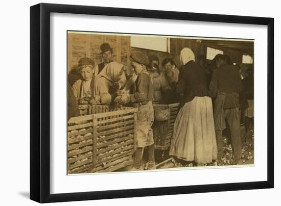 Johnnie-Lewis Wickes Hine-Framed Photographic Print