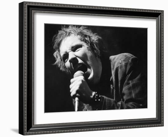 Johnny Rotten Sings-Associated Newspapers-Framed Photo