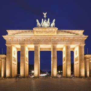 Brandenburg Gate Art Prints Paintings Posters Wall Art Art Com Brandenburg Gate Art Prints Paintings Posters Wall Art Art Com
