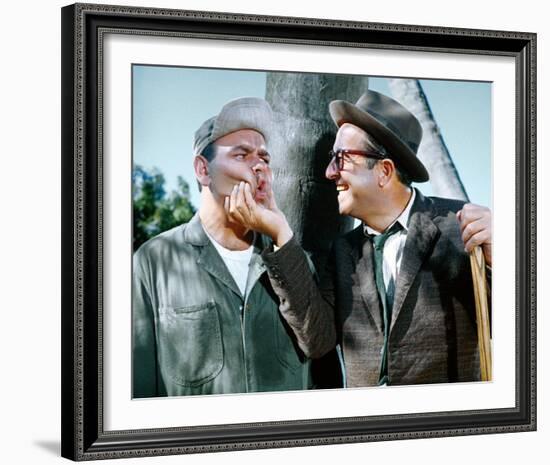 Jonathan Winters, It's a Mad Mad Mad Mad World (1963)-null-Framed Photo