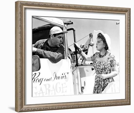 Jonathan Winters, It's a Mad Mad Mad Mad World (1963)-null-Framed Photo