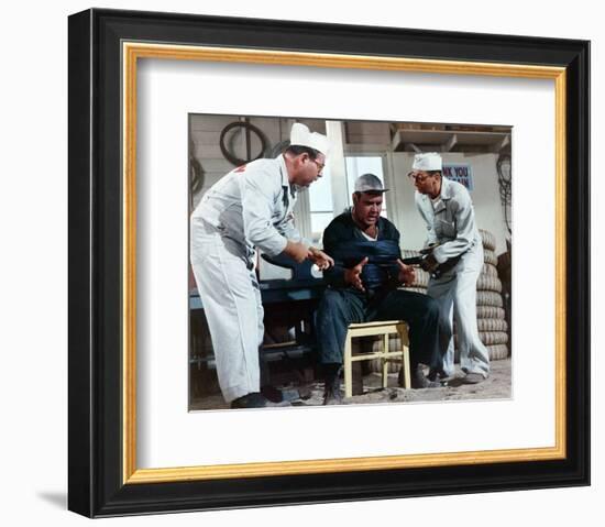 Jonathan Winters, It's a Mad Mad Mad Mad World (1963)-null-Framed Photo