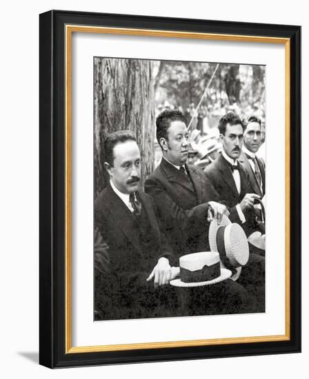 Jose Vasconcelos and Diego Rivera during an Outdoor Event at Chapultepec Park, Mexico City, 1921 (B-Tina Modotti-Framed Giclee Print