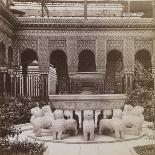 Crystal Palace : Cour des Lions de l'Alhambra de Grenade-Joseph Warren Zambra-Giclee Print