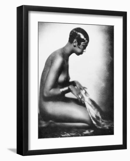 Josephine Baker (1906-1975)-null-Framed Photographic Print