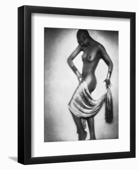 Josephine Baker (1906-1975)-null-Framed Photographic Print