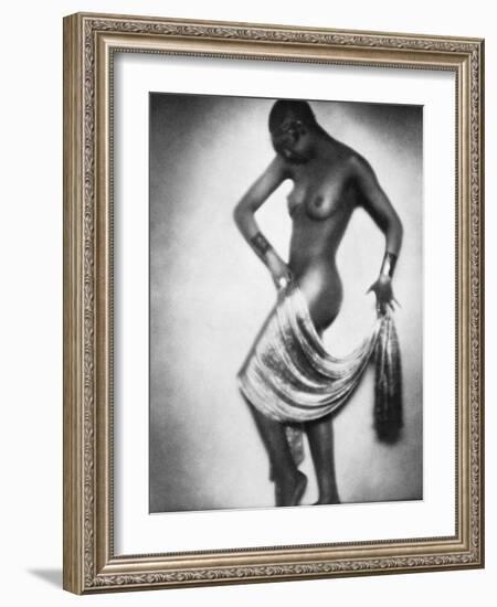 Josephine Baker (1906-1975)-null-Framed Photographic Print