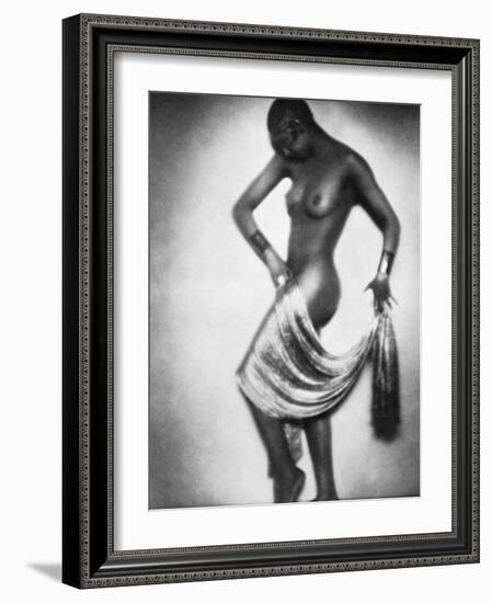 Josephine Baker (1906-1975)-null-Framed Photographic Print