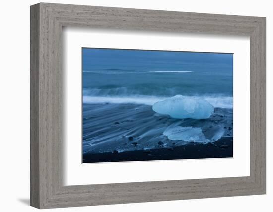 Jškulsarlon, Iceberg Remains on the Atlantic Beach-Catharina Lux-Framed Photographic Print