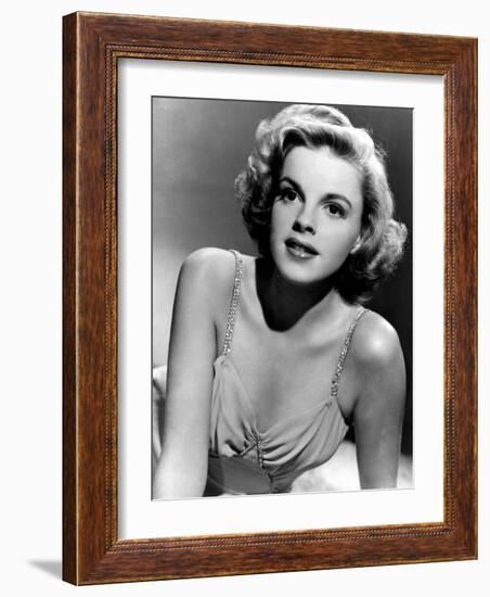 Judy Garland in the Early 1940s-null-Framed Photo