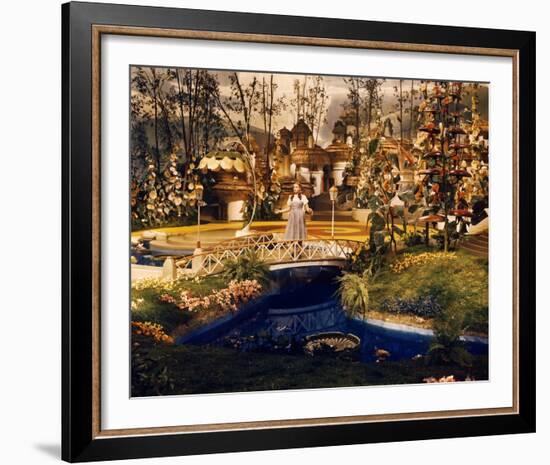 Judy Garland - The Wizard of Oz-null-Framed Photo