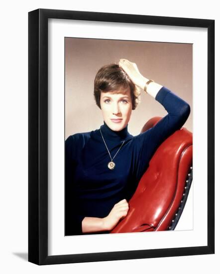 Julie Andrews, 1964-null-Framed Photo