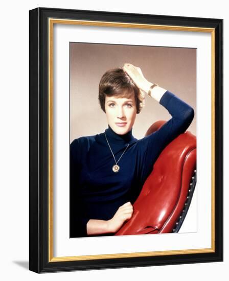 Julie Andrews, 1964-null-Framed Photo