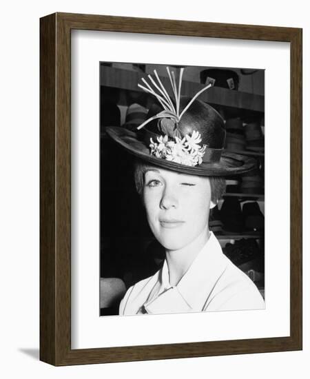 Julie Andrews, 1965-null-Framed Photographic Print