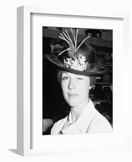 Julie Andrews, 1965-null-Framed Photographic Print