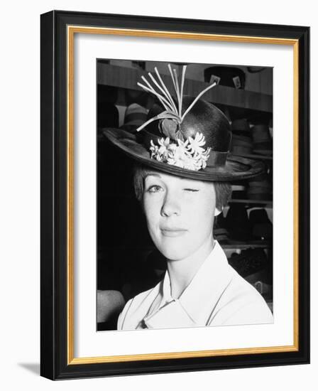 Julie Andrews, 1965-null-Framed Photographic Print