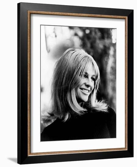 Julie Christie, 1965-null-Framed Photo