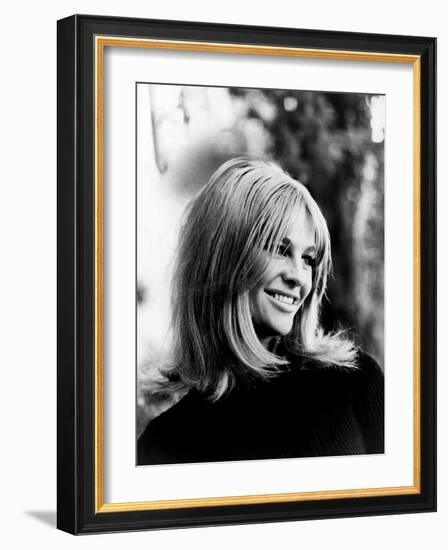 Julie Christie, 1965-null-Framed Photo