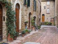 Europe, Italy, Tuscany, Pienza. Street Along the Town of Pienza-Julie Eggers-Photographic Print