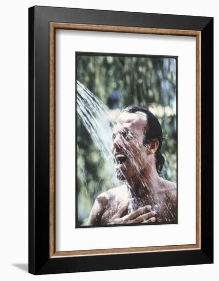 Julio Iglesias Having a Shower-Angelo Cozzi-Framed Photographic Print