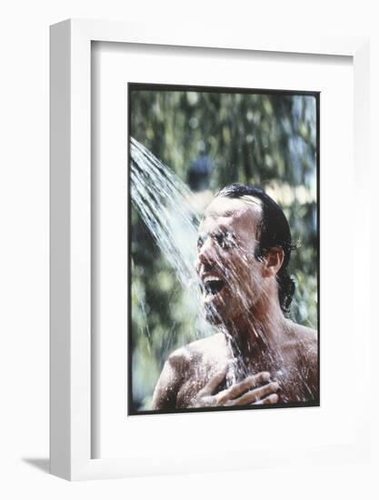 Julio Iglesias Having a Shower-Angelo Cozzi-Framed Photographic Print