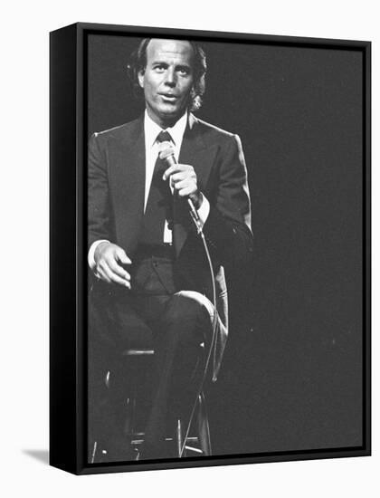 Julio Iglesias on Stage-null-Framed Premier Image Canvas