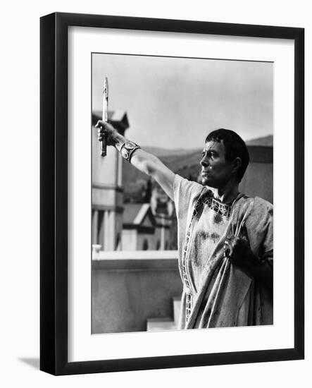 Julius Caesar, James Mason, 1953-null-Framed Photo