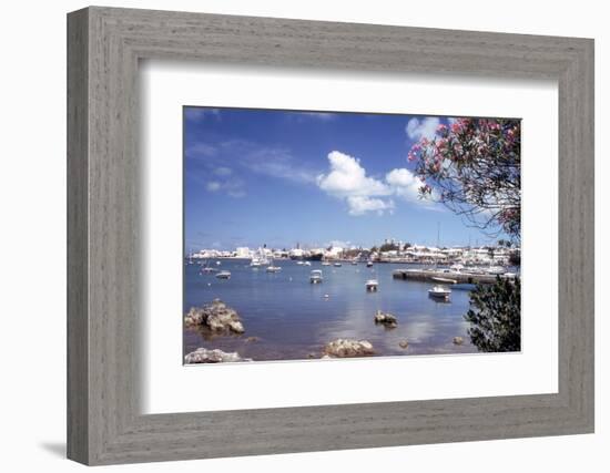 July 1973: Bermuda-Alfred Eisenstaedt-Framed Photographic Print