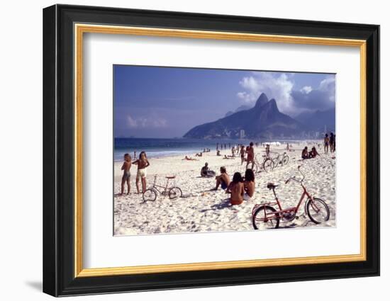 July 1973: Ipanema Beach, Rio De Janeiro-Alfred Eisenstaedt-Framed Photographic Print