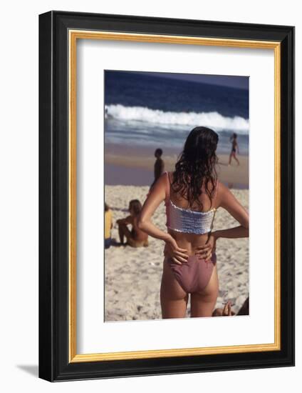 July 1973: Ipanema Beach, Rio De Janeiro-Alfred Eisenstaedt-Framed Photographic Print