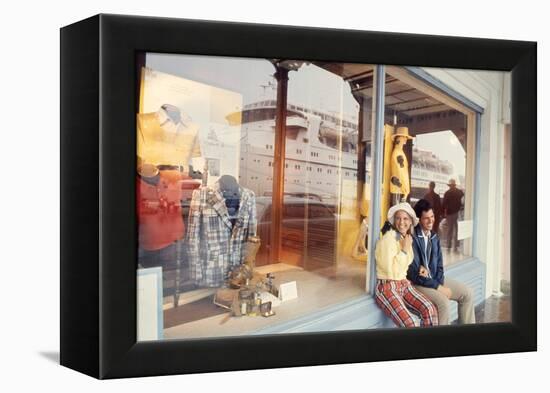 July 1973: Shopping Bermuda-Alfred Eisenstaedt-Framed Premier Image Canvas