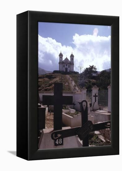 July 1973: Town of Ouro Preto, Brazil-Alfred Eisenstaedt-Framed Premier Image Canvas