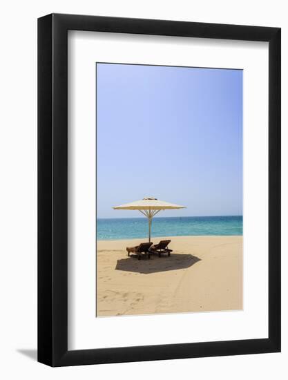 Jumeirah Beach, Dubai, United Arab Emirates, Middle East-Amanda Hall-Framed Photographic Print