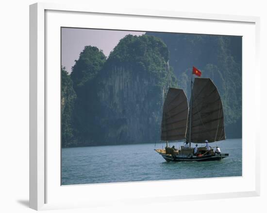 Junk Sailing, Ha Long Bay, Vietnam-Keren Su-Framed Photographic Print