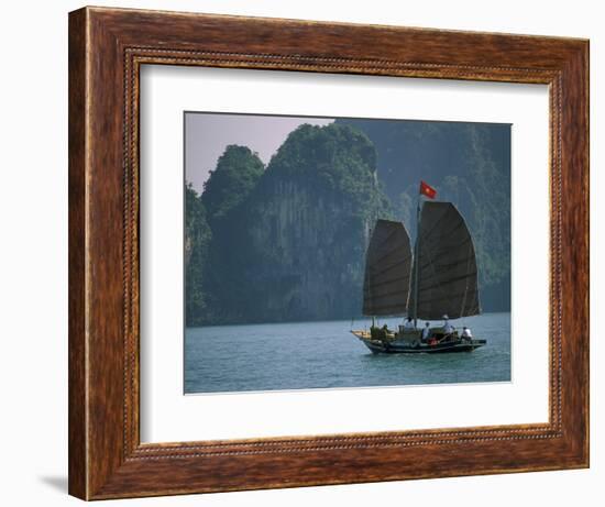 Junk Sailing, Ha Long Bay, Vietnam-Keren Su-Framed Photographic Print