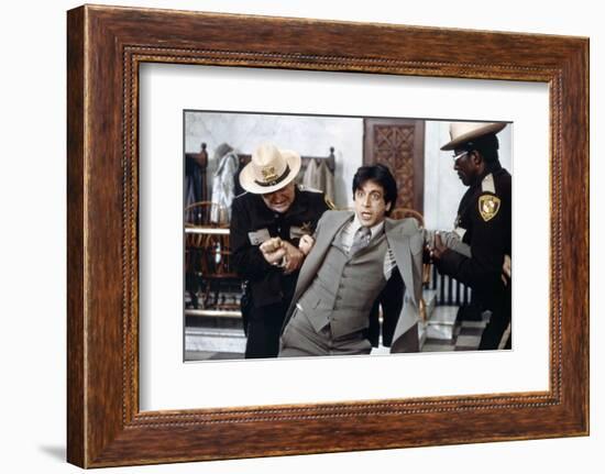 Justice pour tous AND JUSTICE FOR ALL by Norman Jewison with Al Pacino, 1979 (photo)-null-Framed Photo