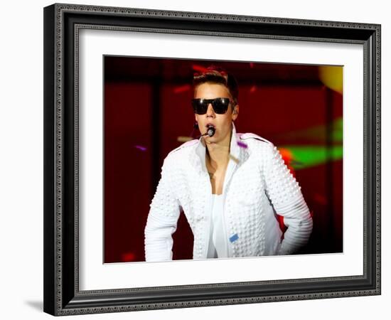 Justin Bieber-null-Framed Photo